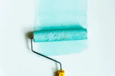 Peinture intérieure à Nesles-la-Montagne — murs, plafonds et boiseries